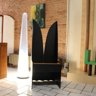 Castelvecchio armchair lacquered